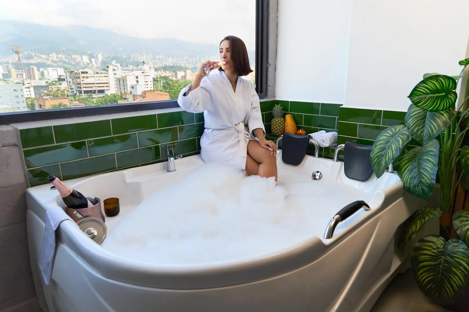 Cozy Aparta-Suite Stadio Jacuzzi Rosa Negra Medellin Apartment